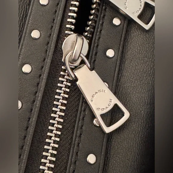 NWT Black Rogue 30 w/ Silver Rivets, Smooth Glovetanned Leather - Picture 7 of 12